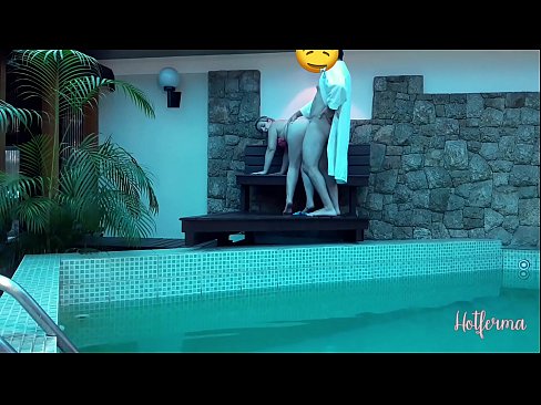 ❤️ Chef inviterer stuepige til poolen, men kunne ikke modstå en hot ️❌ Porn video at da.bsglass.ru ❌