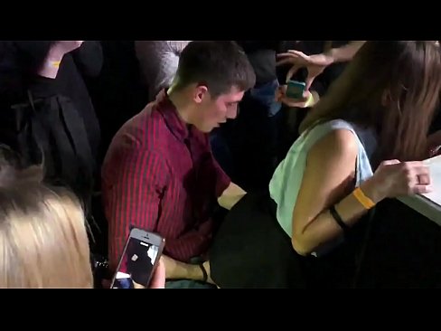❤️ Rigtig sex i en russisk natklub. 18-årig russisk pige i anus og vagina kneppet i en natklub ️❌ Porn video at da.bsglass.ru ❌